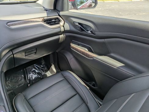 Certified 2023 GMC Acadia Denali w/ Denali Ultimate Package FWD image 19