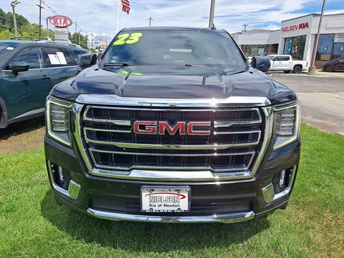 Used 2023 GMC Yukon SLT AWD/4WD image 21