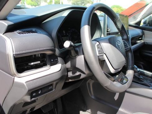 Certified 2025 Toyota Grand Highlander FWD image 49