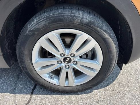 Used 2019 Kia Sportage LX AWD/4WD image 24
