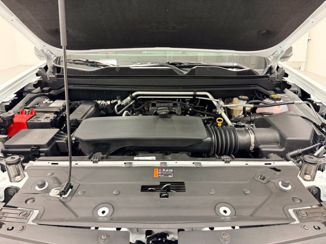 Used 2026 Chevrolet Colorado Z71 w/ Technology Package AWD/4WD image 29