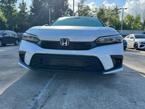 Used 2024 Honda Civic EX image 9