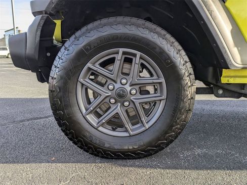 Used 2024 Jeep Wrangler Sport S image 23