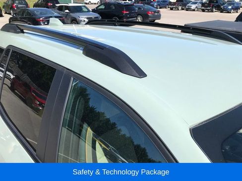 Certified 2025 Chevrolet Equinox ACTIV w/ Safety and Technology Package AWD/4WD image 3