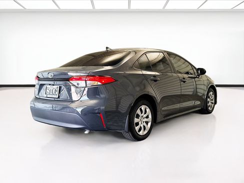 Used 2025 Toyota Corolla LE FWD image 4