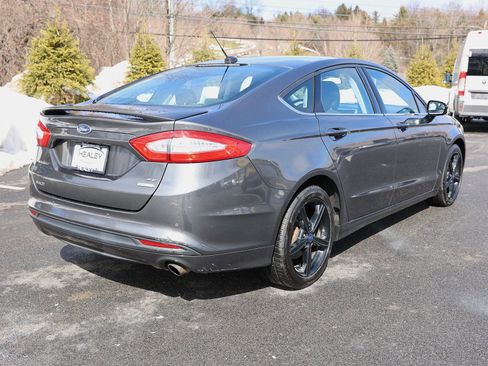 Used 2016 Ford Fusion SE image 7
