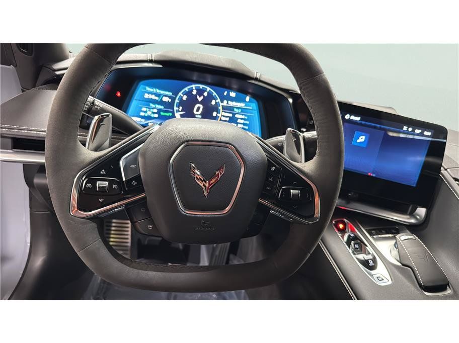Used 2024 Chevrolet Corvette Stingray Preferred Conv RWD image 25