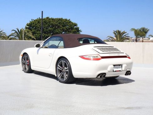 Used 2012 Porsche 911 Carrera 4S AWD/4WD image 3