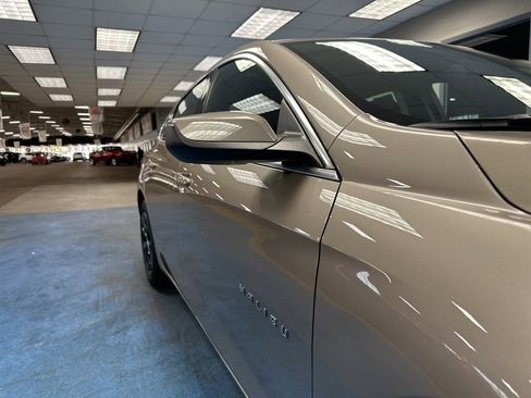 Certified 2025 Chevrolet Malibu LT image 4