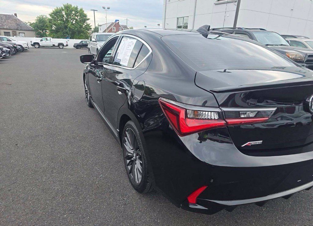 Used 2022 Acura ILX w/ Premium & A-SPEC Package FWD image 2