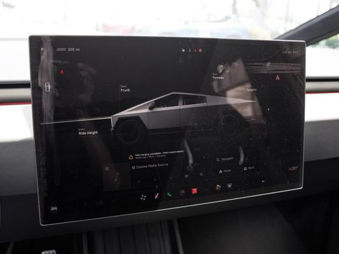 Used 2025 Tesla Cybertruck AWD Crew Cab image 32
