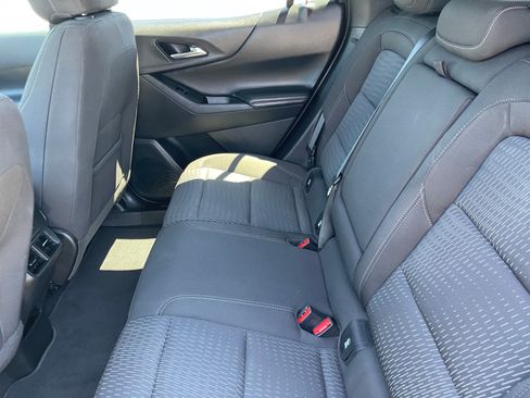 Used 2025 Chevrolet Equinox LT FWD image 16
