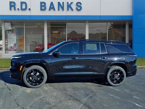 New 2026 Chevrolet Traverse RS w/ LPO, Floor Liner Package FWD image 2