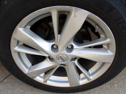 Used 2014 Nissan Altima 2.5 SL w/ Moonroof Package FWD image 27