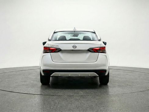 Used 2025 Nissan Versa SV FWD image 7