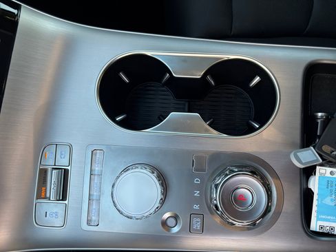 Used 2026 Genesis GV70 2.5T Advanced image 15