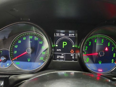 Used 2016 Maserati GranTurismo Sport RWD image 33