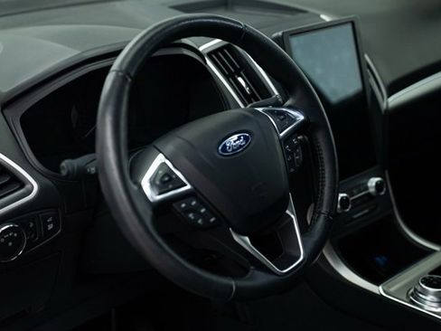 Used 2022 Ford Edge SEL w/ Convenience Package image 12