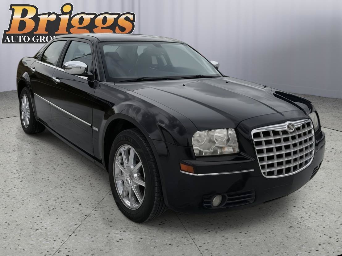 Used 2010 Chrysler 300 Touring AWD/4WD image 7