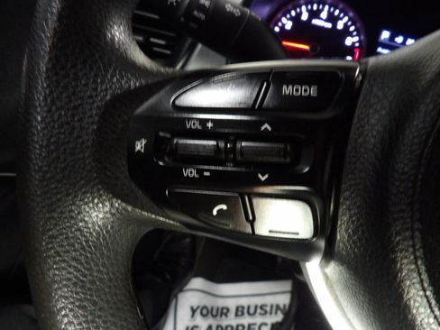 Used 2020 Kia Rio S FWD image 17