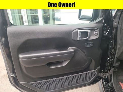 Used 2023 Jeep Gladiator Mojave w/ Trailer Tow Package image 8