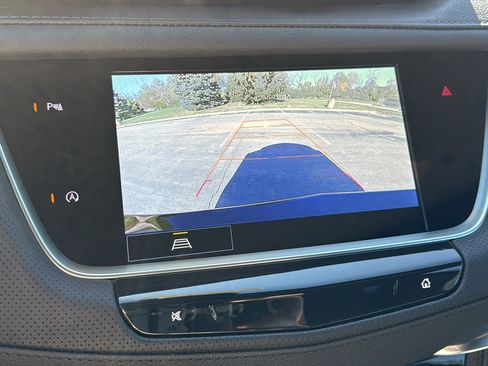 New 2025 Cadillac XT5 Luxury image 21