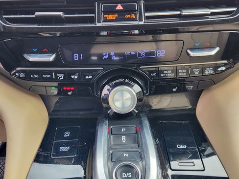 Used 2023 Acura MDX SH-AWD w/ Technology Package image 23