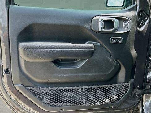 Used 2022 Jeep Wrangler Unlimited Sport AWD/4WD image 22