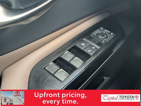 Used 2023 Lexus ES 250 w/ Premium Package AWD/4WD image 22