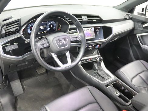 Used 2023 Audi Q3 2.0T Premium image 23