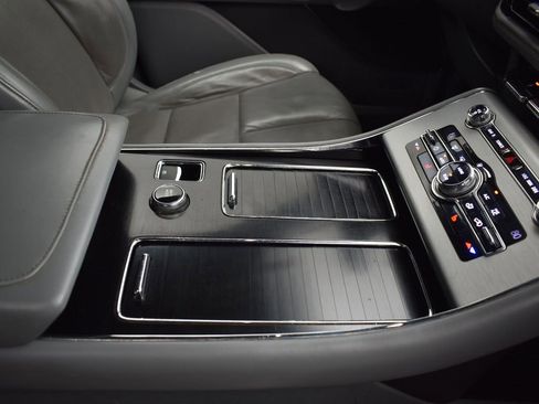 Used 2020 Lincoln Aviator Reserve w/ Class IV Trailer Tow Package image 29