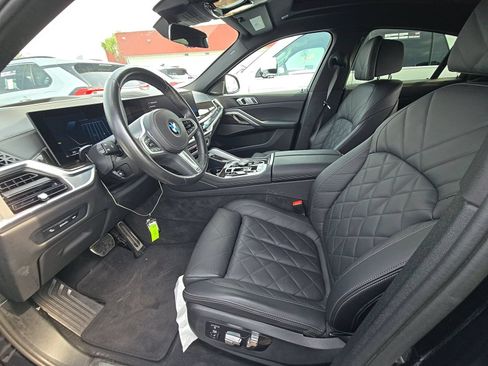 Used 2025 BMW X6 xDrive40i w/ Climate Comfort Package AWD/4WD image 5