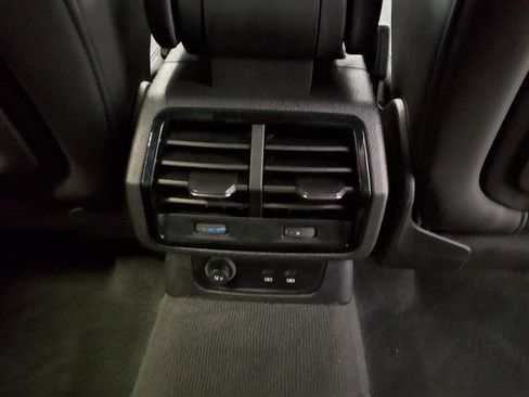 Used 2025 Audi Q3 2.0T Premium image 15