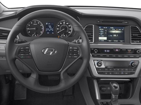 Used 2017 Hyundai Sonata Sport w/ Value Edition Package 02 FWD image 7
