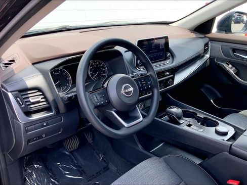 Used 2023 Nissan Rogue SV AWD/4WD image 18