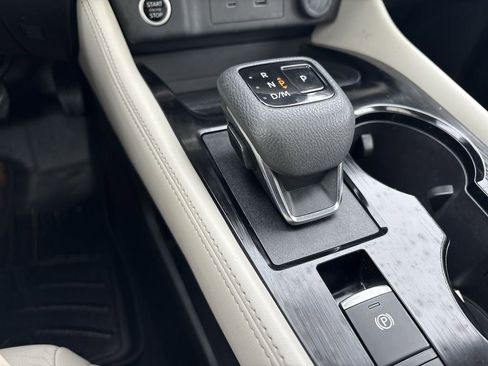 Used 2023 Nissan Rogue SL image 20