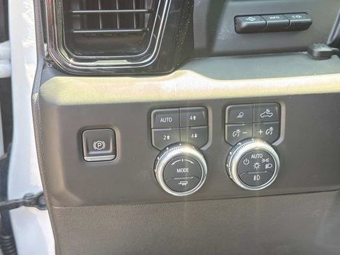 Used 2023 GMC Sierra 1500 AT4X AWD/4WD image 31