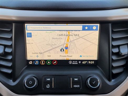 Used 2023 GMC Acadia Denali image 16