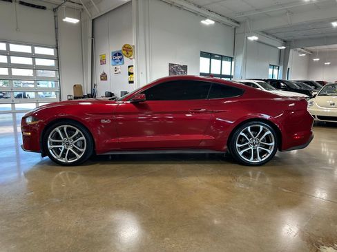 Used 2022 Ford Mustang GT Premium w/ Equipment Group 401A RWD image 5