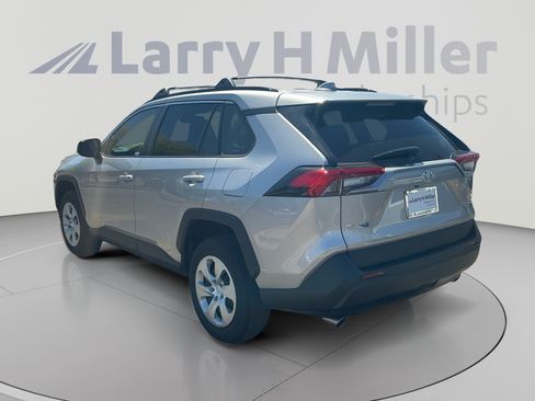 Used 2021 Toyota RAV4 LE w/ Carpet Mat Package (TMS) FWD image 3