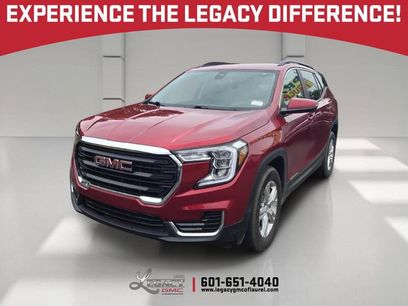 Used 2024 GMC Terrain SLE w/ Driver Convenience Package