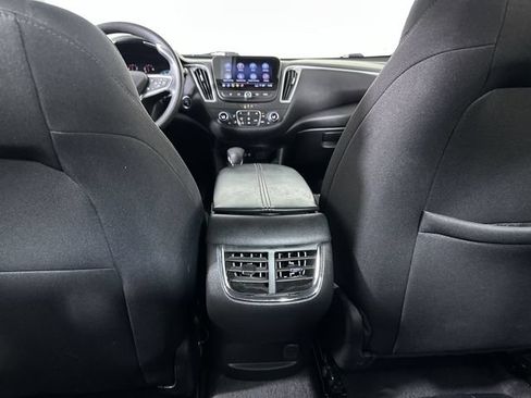 Used 2025 Chevrolet Malibu LT FWD image 22
