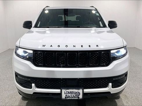 Used 2024 Jeep Wagoneer Series II image 2