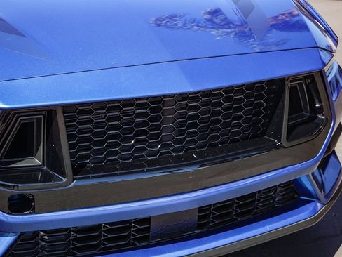 Used 2024 Ford Mustang Coupe RWD image 9