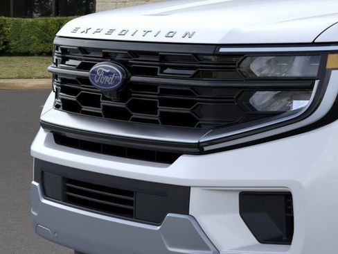 New 2026 Ford Expedition Platinum AWD/4WD image 17