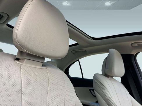 Used 2026 Mercedes-Benz E 350 Sedan image 25