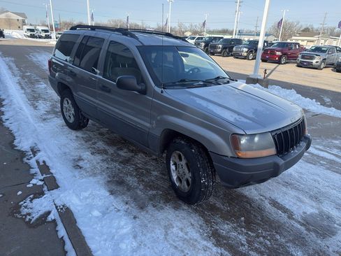 Used 2001 Jeep Grand Cherokee Laredo image 3
