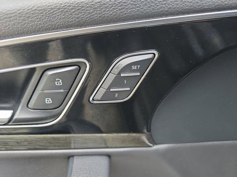 Used 2017 Audi Q7 3.0T Premium Plus w/ Premium Plus Package image 26