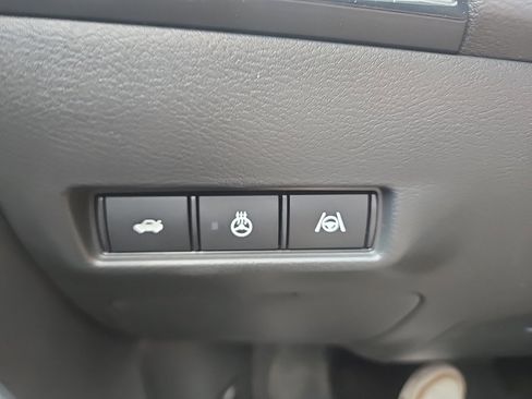 Used 2026 Nissan Sentra SR w/ SR Premium Package image 12