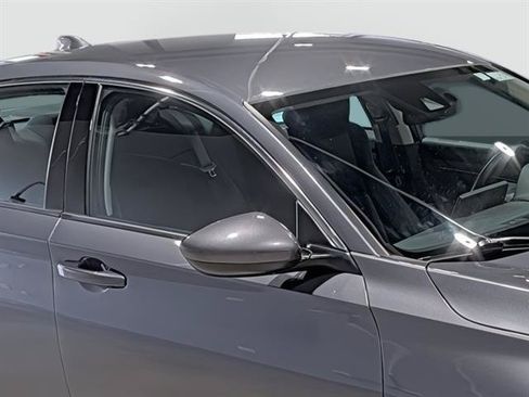 Used 2018 Honda Accord LX image 16